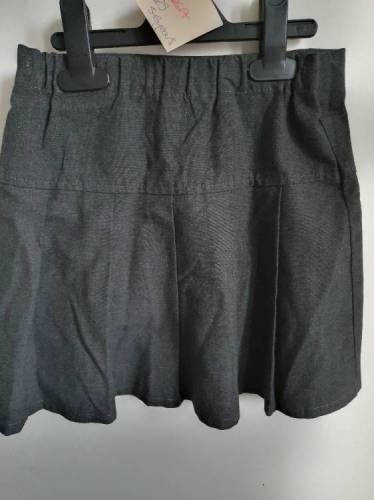 M&S age 5-6 skirt
