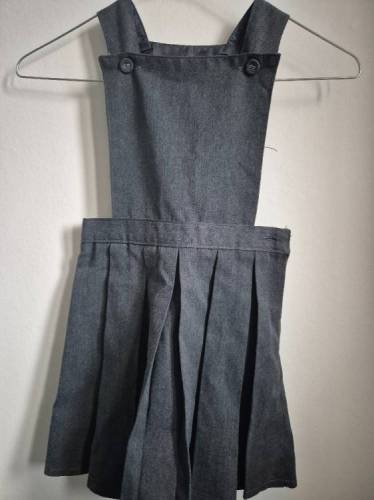 M&S 4-5 pinafore